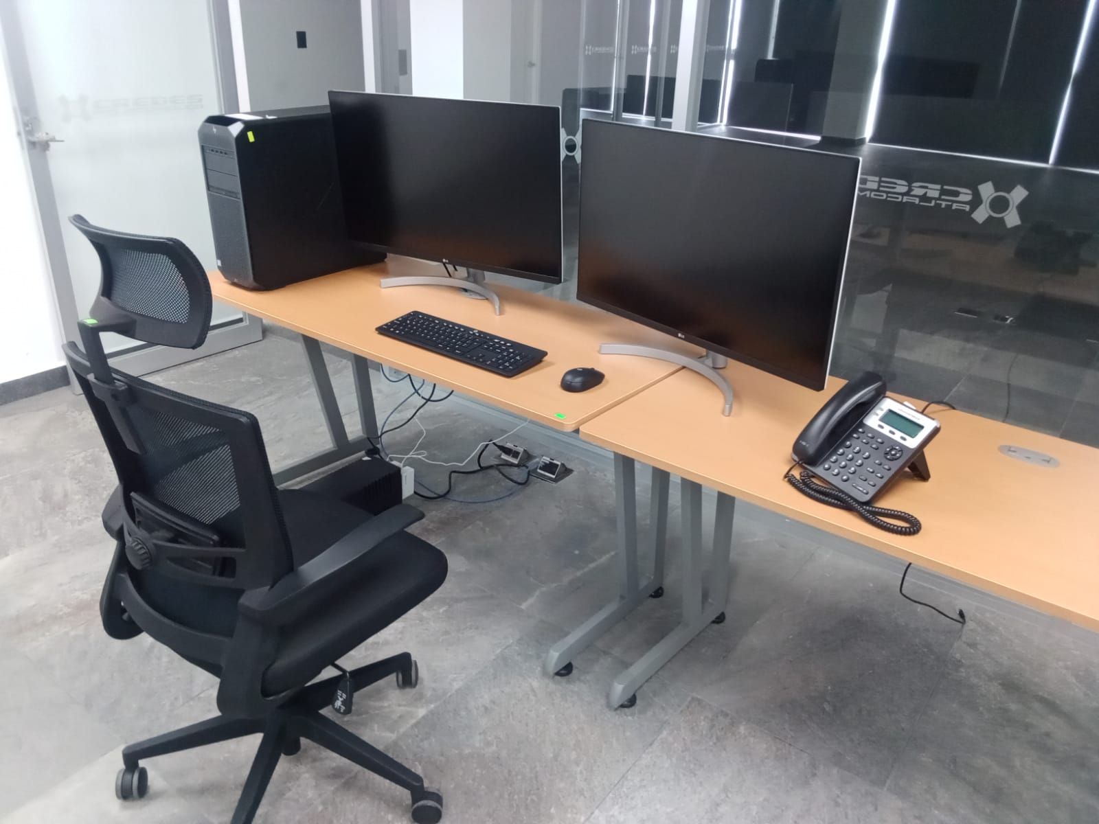 Sala de diseño y simulación por computadora